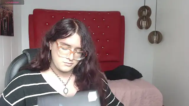 Snapshot of kathepickmanx chatting on November 23, 4:06 pm kathepickmanx online show from November 23, 4:06 pm