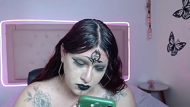 Snapshot of kathepickmanx chatting on November 1, 4:08 am kathepickmanx online show from November 1, 4:08 am