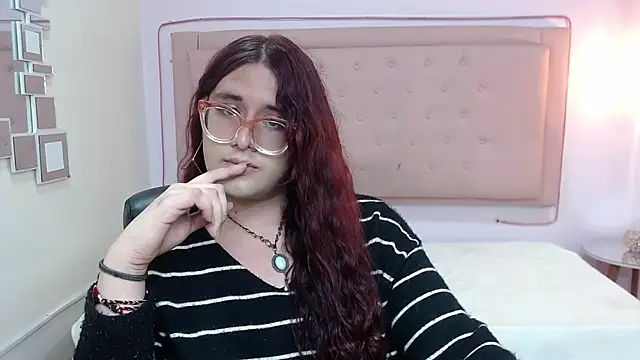 Snapshot of kathepickmanx chatting on September 14, 3:40 am kathepickmanx online show from September 14, 3:40 am