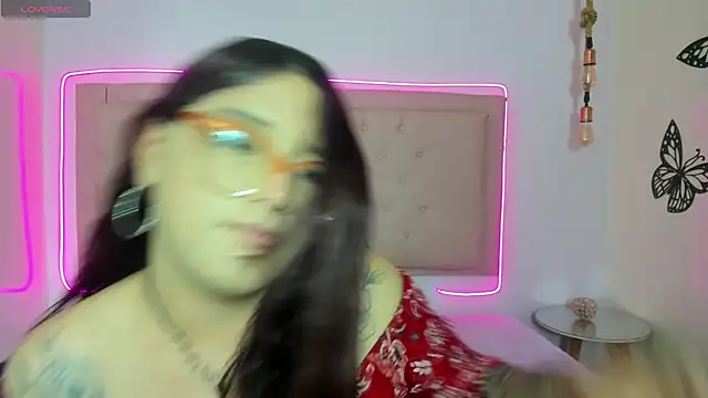 Snapshot of kathepickmanx chatting on November 15, 3:54 am kathepickmanx online show from November 15, 3:54 am