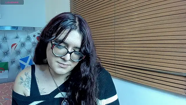 Snapshot of kathepickmanx chatting on July 16, 3:36 am kathepickmanx online show from July 16, 3:36 am