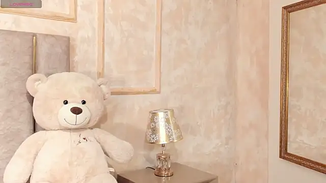 LilaBeily online show from January 28, 7:42 pm