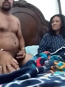 Snapshot of Goloso2423 chatting on November 22, 8:24 am Goloso2423 online show from November 22, 8:24 am