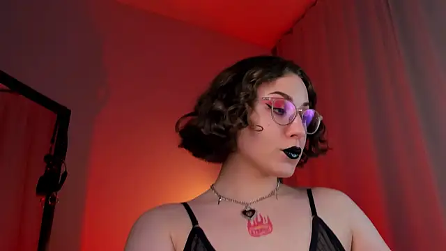 Eva Moss  online show from March 5, 3:18 am