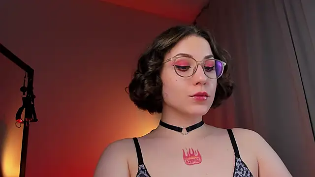 Eva Moss  online show from March 1, 12:07 am