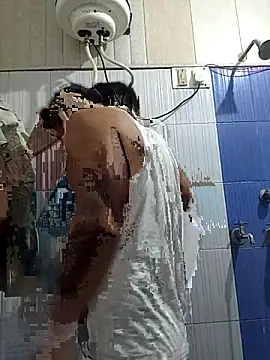 13horny13 online show from February 16, 2:42 am