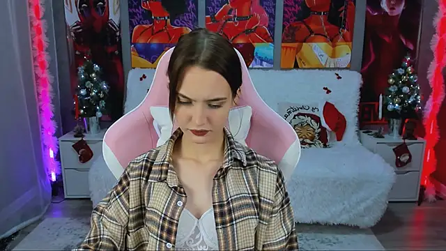 Snapshot of SamanthaaaWalker chatting on December 5, 12:10 am SamanthaaaWalker online show from December 5, 12:10 am