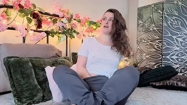 cumtomama online show from February 21, 2:19 pm