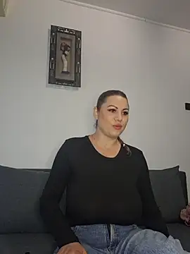 VixenVibesX online show from July 22, 8:27 am