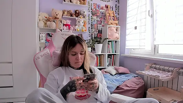 Catharsisi online show from March 22, 11:45 am