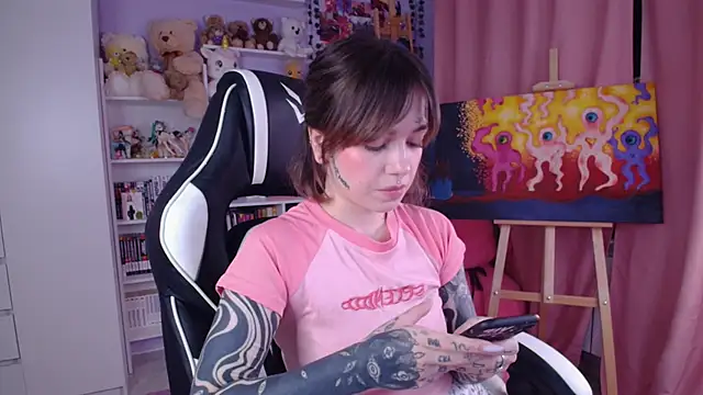 Snapshot of Catharsisi chatting on January 31, 4:38 pm Catharsisi online show from January 31, 4:38 pm