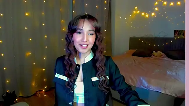 anna elfi online show from December 16, 7:18 pm