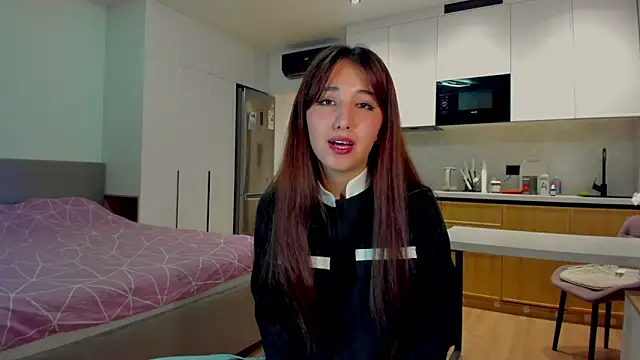 anna elfi online show from September 22, 7:31 pm