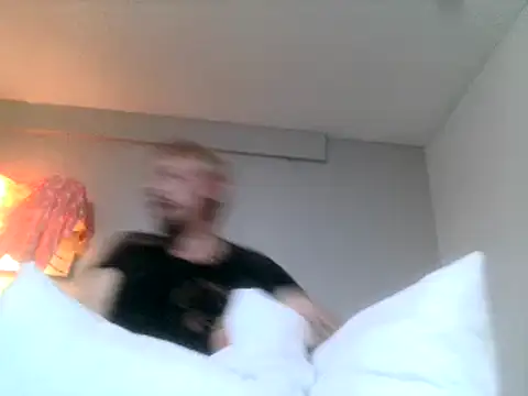 Snapshot of AQuickPhyx chatting on February 16, 10:11 pm AQuickPhyx online show from February 16, 10:11 pm