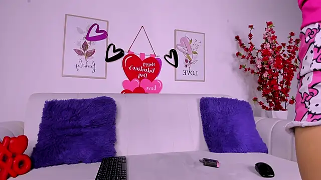 Snapshot of Kathe_slim chatting on February 13, 9:17 pm Kathe slim online show from February 13, 9:17 pm