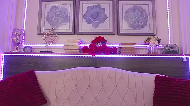 BustyEva  online show from March 4, 4:42 am