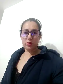 CHARLOTTE 1711 online show from March 6, 5:24 am