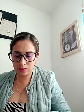 CHARLOTTE 1711 online show from January 30, 9:47 pm