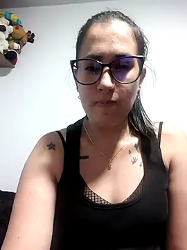 CHARLOTTE 1711 online show from October 2, 4:16 am