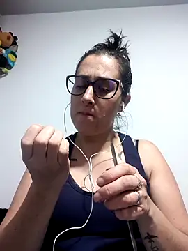 CHARLOTTE 1711 online show from November 8, 4:16 am