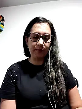 CHARLOTTE 1711 online show from November 6, 4:05 am