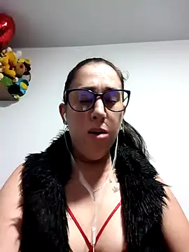 CHARLOTTE 1711 online show from October 24, 3:38 am