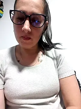 CHARLOTTE 1711 online show from November 20, 4:13 am