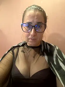 CHARLOTTE 1711 online show from May 15, 4:21 am