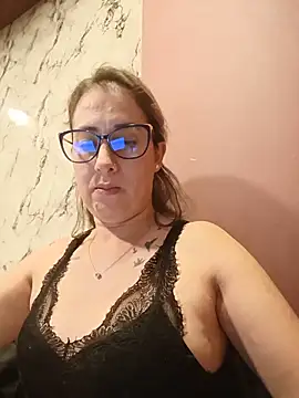 CHARLOTTE 1711 online show from May 28, 3:14 am