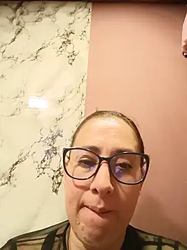 CHARLOTTE 1711 online show from June 10, 3:41 am