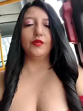 Snapshot of Melyy_Edii chatting on June 13, 5:33 pm Melyy Edii online show from June 13, 5:33 pm
