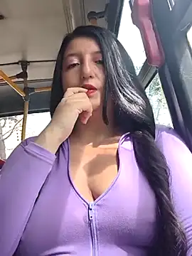 Snapshot of Melyy_Edii chatting on June 7, 3:17 pm Melyy Edii online show from June 7, 3:17 pm