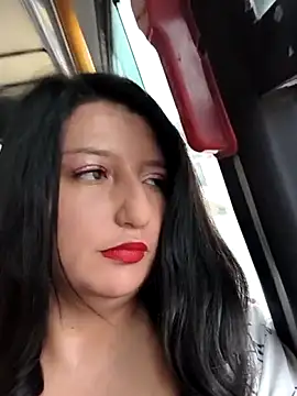 Snapshot of Melyy_Edii chatting on May 3, 5:38 pm Melyy Edii online show from May 3, 5:38 pm