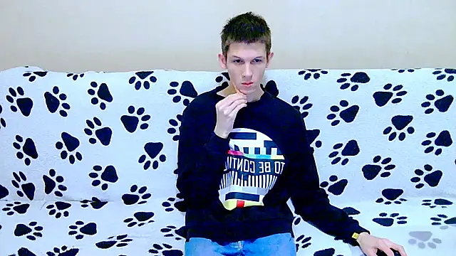 Snapshot of Lester_Broo chatting on February 8, 6:00 am Lester Broo online show from February 8, 6:00 am