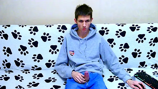 Snapshot of Lester_Broo chatting on February 21, 8:22 pm Lester Broo online show from February 21, 8:22 pm