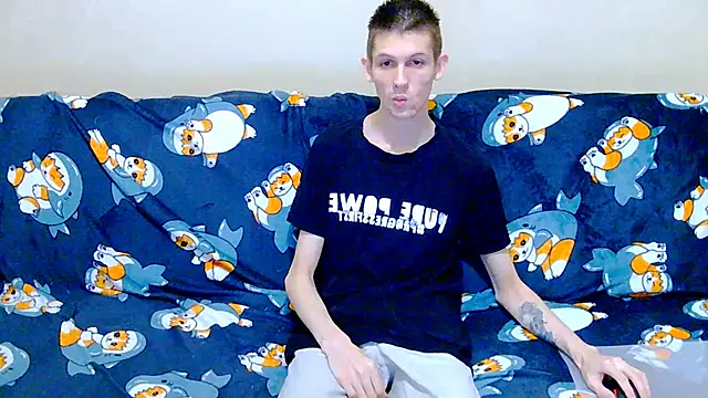 Snapshot of Lester_Broo chatting on December 2, 7:04 pm Lester Broo online show from December 2, 7:04 pm