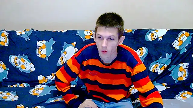 Snapshot of Lester_Broo chatting on December 20, 7:33 am Lester Broo online show from December 20, 7:33 am