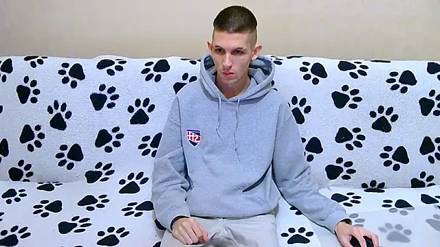 Lester Broo online show from April 6, 8:54 pm