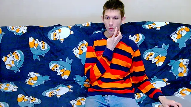 Snapshot of Lester_Broo chatting on December 20, 9:50 pm Lester Broo online show from December 20, 9:50 pm