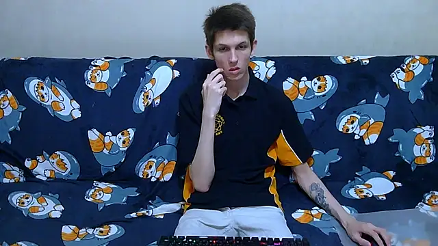 Lester Broo online show from June 21, 8:14 pm