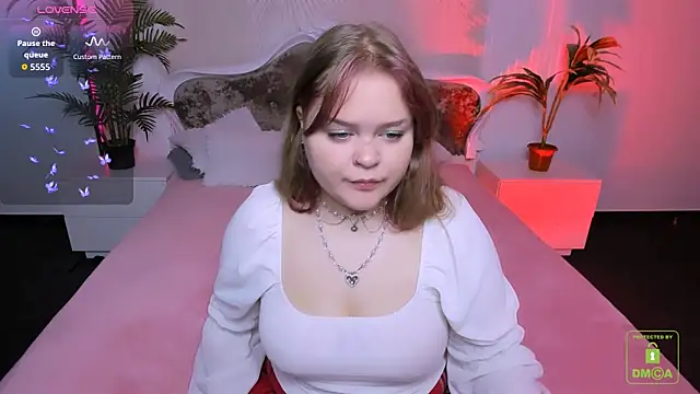 Snapshot of Erica__Alta chatting on September 27, 5:46 am Erica Alta online show from September 27, 5:46 am