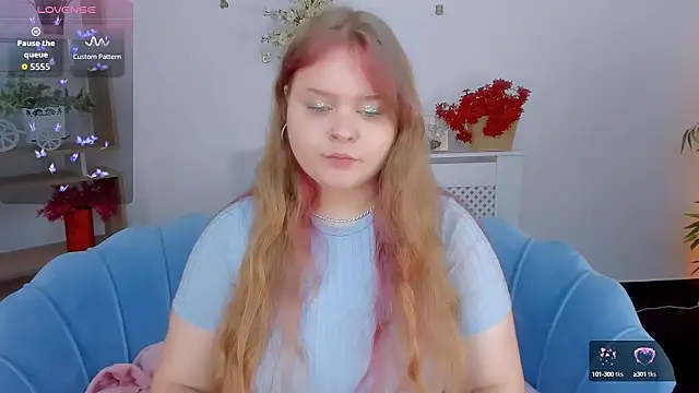 Snapshot of Erica__Alta chatting on September 19, 5:44 am Erica Alta online show from September 19, 5:44 am
