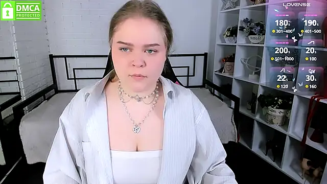 Snapshot of Erica__Alta chatting on March 23, 6:26 am Erica Alta online show from March 23, 6:26 am
