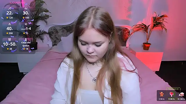 Snapshot of Erica__Alta chatting on September 22, 5:35 am Erica Alta online show from September 22, 5:35 am