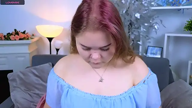 Erica  Alta online show from December 17, 6:51 am