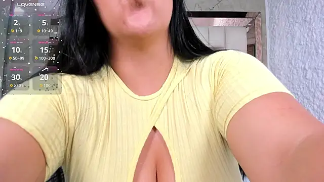 katleya lewiis online show from June 10, 10:11 pm