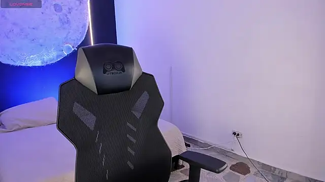 BellaaStorm online show from November 4, 4:38 am