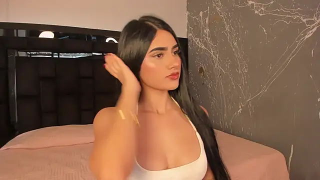 BellaaStorm online show from November 7, 9:19 pm