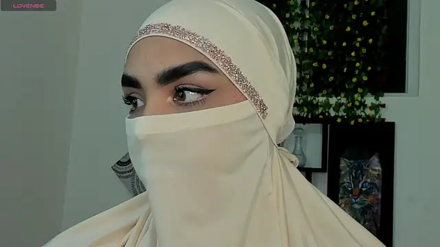 Maissa Alabi online show from December 4, 3:33 pm