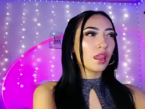 Snapshot of victoria_ricci_a chatting on March 23, 12:58 am victoria ricci a online show from March 23, 12:58 am